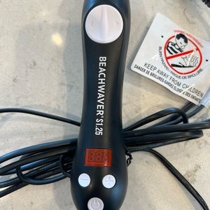 Black Beachwaver 1.25